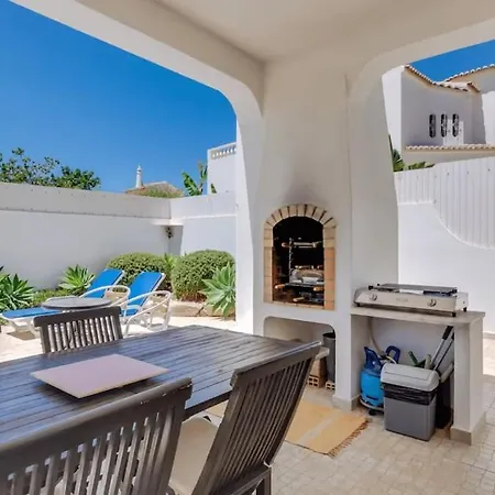 Frederique By Gabi Miguel Villa *