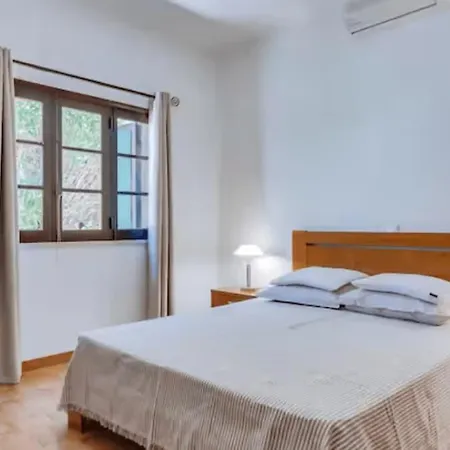 Villa Frederique By Gabi Miguel *